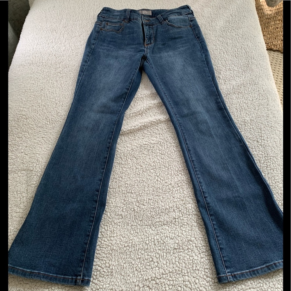 CHICO’S SO SLIMMING FLARE LEG STRETCH JEANS SZ 0-S